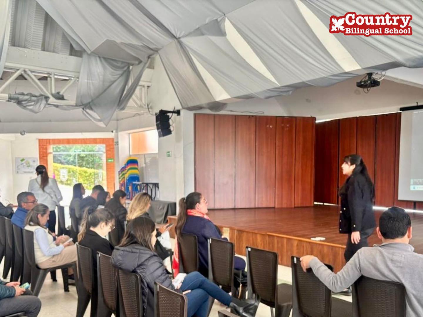 604 4 de junio Escuela de Padres educar emociones, fortalecer familias